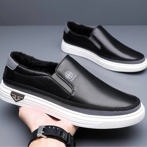 Trsorini Men’s Casual Lightweight Leather Shoes